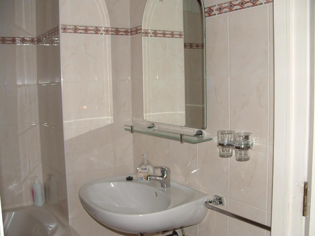 B&B Bij Lieve En Jos Hasselt Szoba fotó