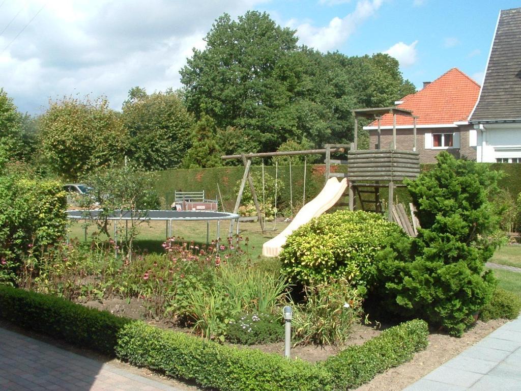 B&B Bij Lieve En Jos Hasselt Kültér fotó